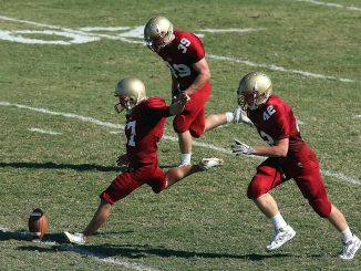 בעיטת פתיחה (Kickoff)